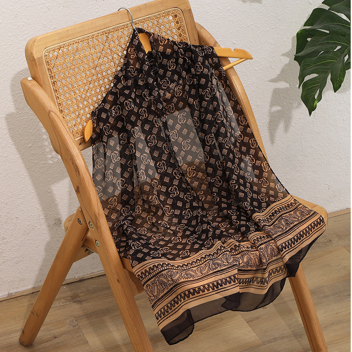 French Vintage Business Casual Decorative Shawl, Coffee Brown Geometric Walnut 150-thread Scarf